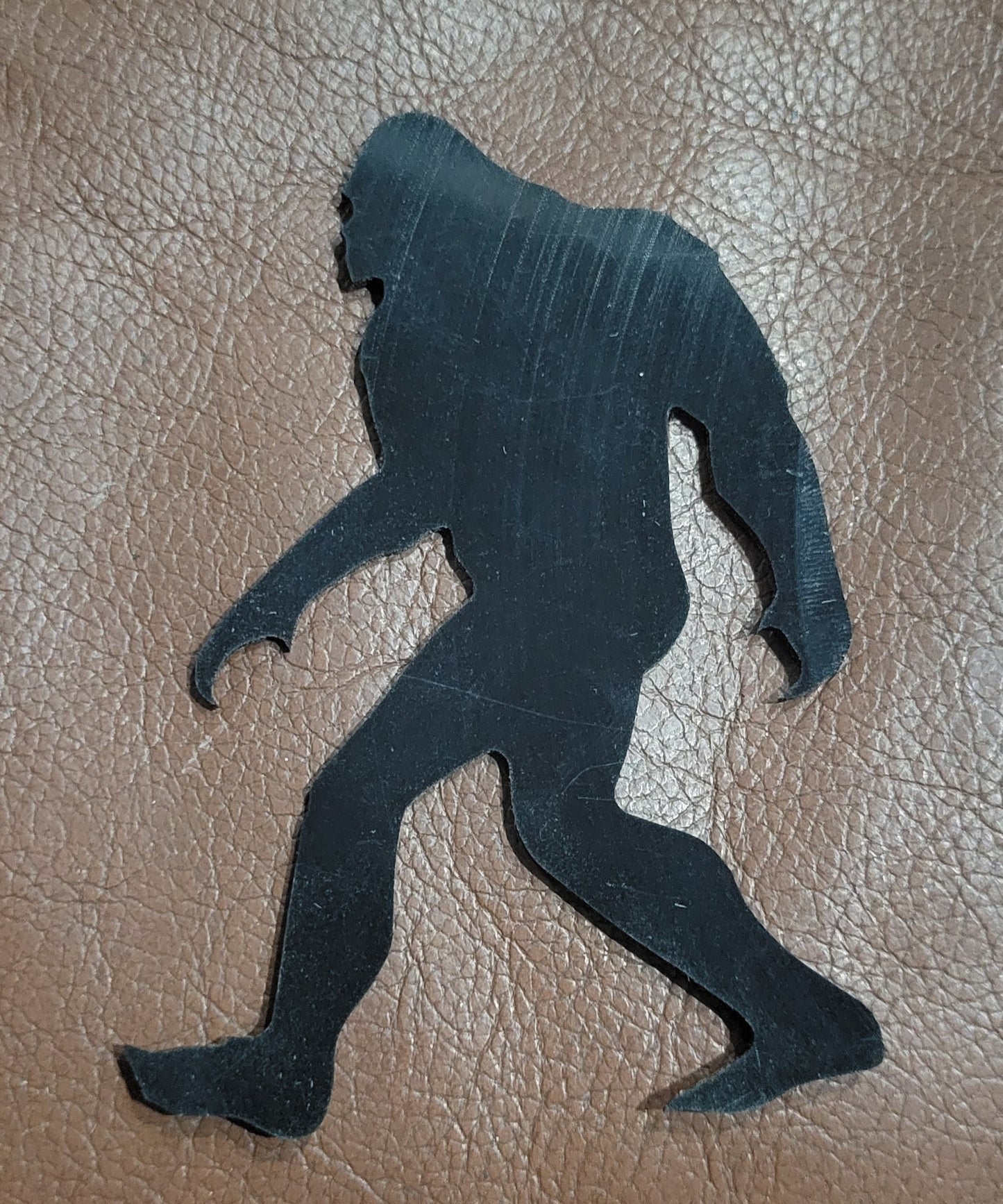 Big foot magnet