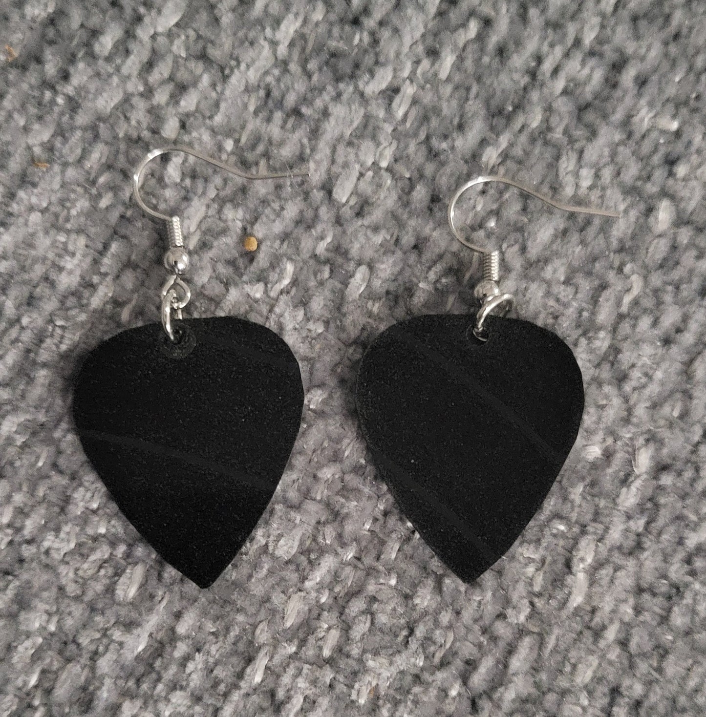 Pick earring