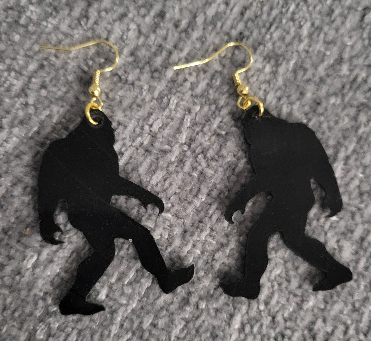 Big foot earring