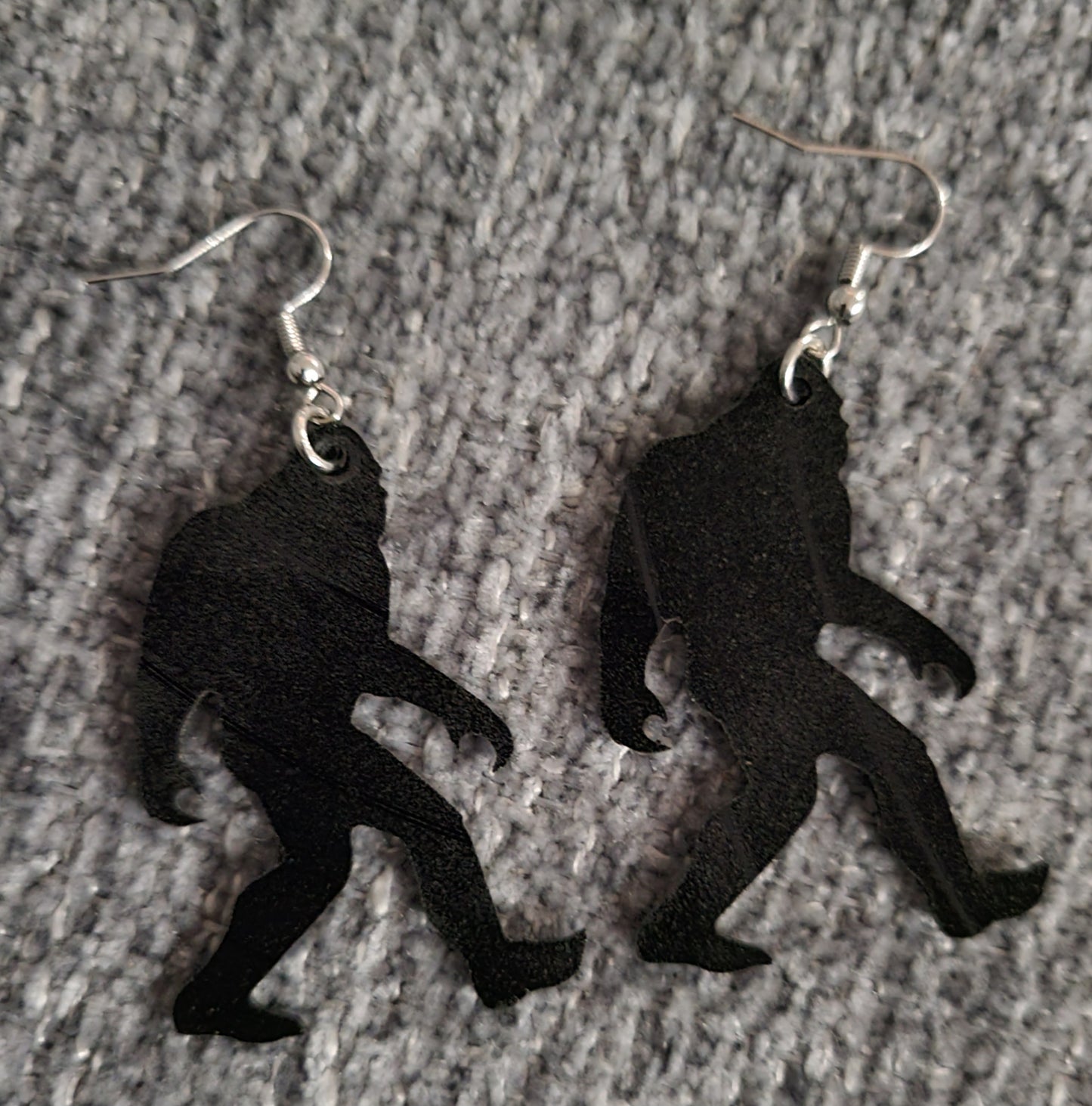 Big foot earring